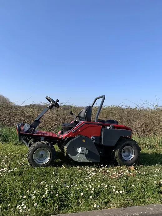 Broyeur fléaux 4 roues